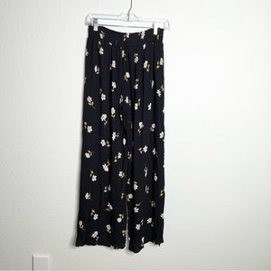 Billabong Women Floral  Slit Wrap Pants Wide Leg Black  Size Large A4